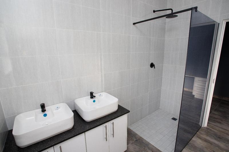 3 Bedroom Property for Sale in Island View Western Cape